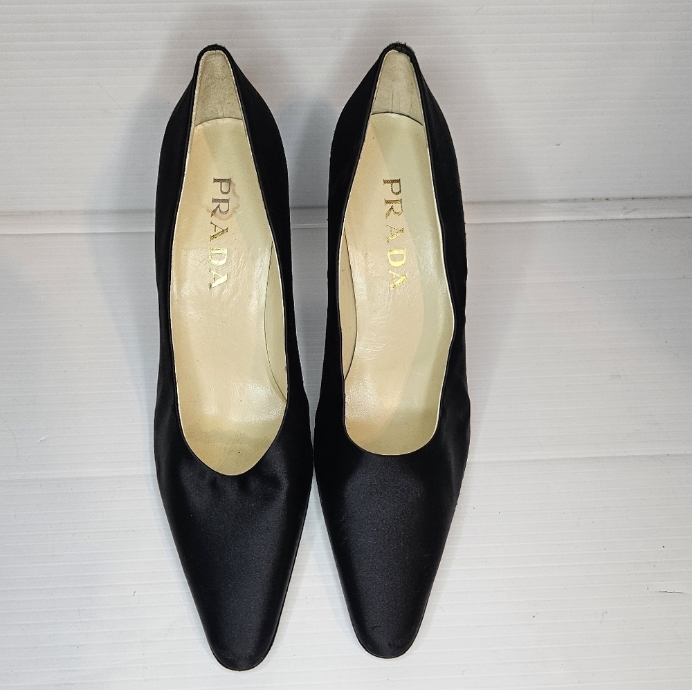 Prada Black Pointed Toe Satin Heels size 39,5